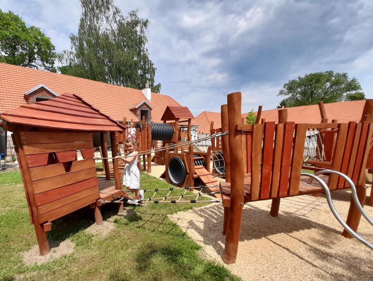 Residence Tvrz Skocice Exterior foto