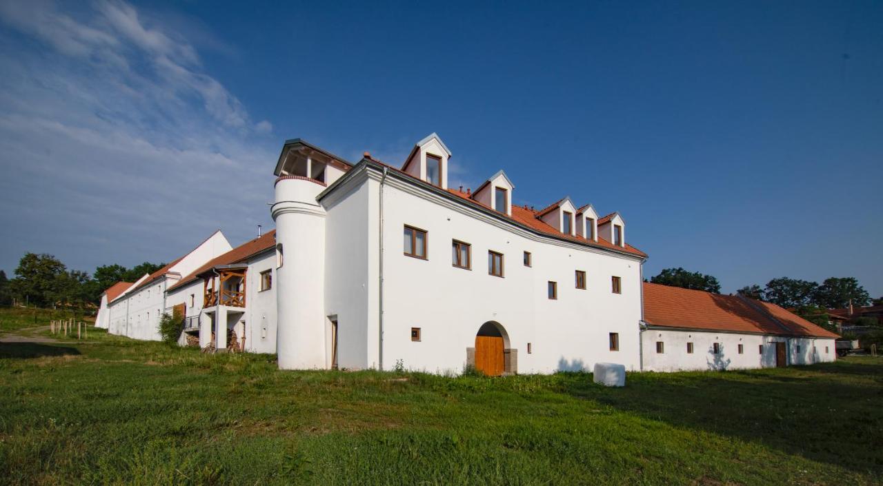 Residence Tvrz Skocice Exterior foto